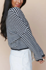Fashionable Contrast Striped Casual Long-sleeved Knitted Cardigan