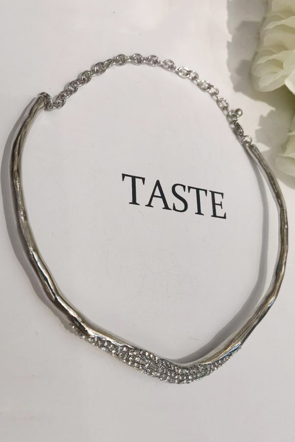 Simple and Light Luxury Metal Irregular Diamond Necklace