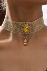 Fashionable Mesh Lace Gemstone Drop Pendant Necklace