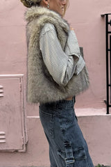 Stylish Collared Sleeveless Short Faux Fur Vest