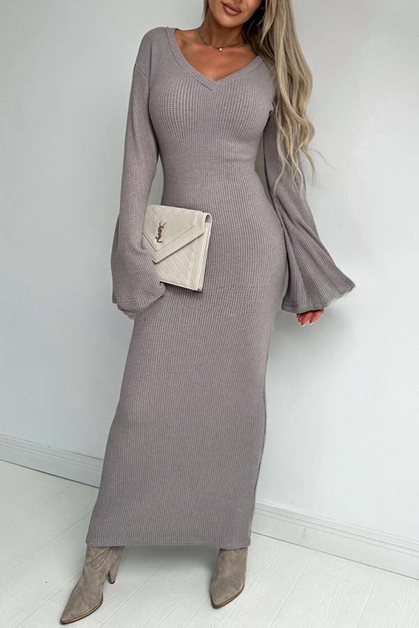 Ahion Knitted V Neck Long Sleeved Maxi Dress