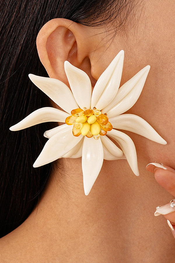 Fashionable Bamboo Crystal Flower Necklace and Earrings