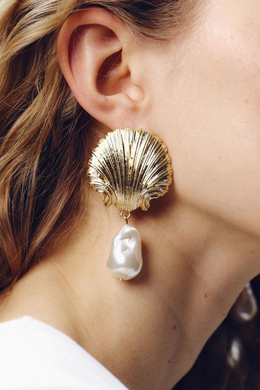 Fashionable Light Luxury Alloy Scallop Imitation Pearl Earrings