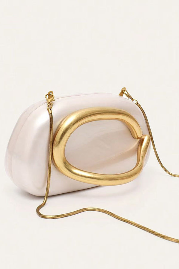 Elegant Special-shaped Shell Acrylic Fashion Clutch