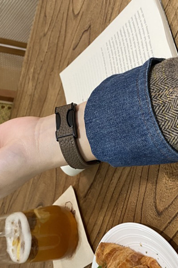 Fashionable Genuine Leather Lychee Pattern Double C Magnetic Buckle Watch Strap