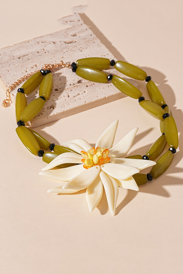 Fashionable Bamboo Crystal Flower Necklace and Earrings