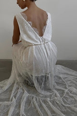 Fashionable Sheer Lace V-neck Backless Elegant Maxi Dress