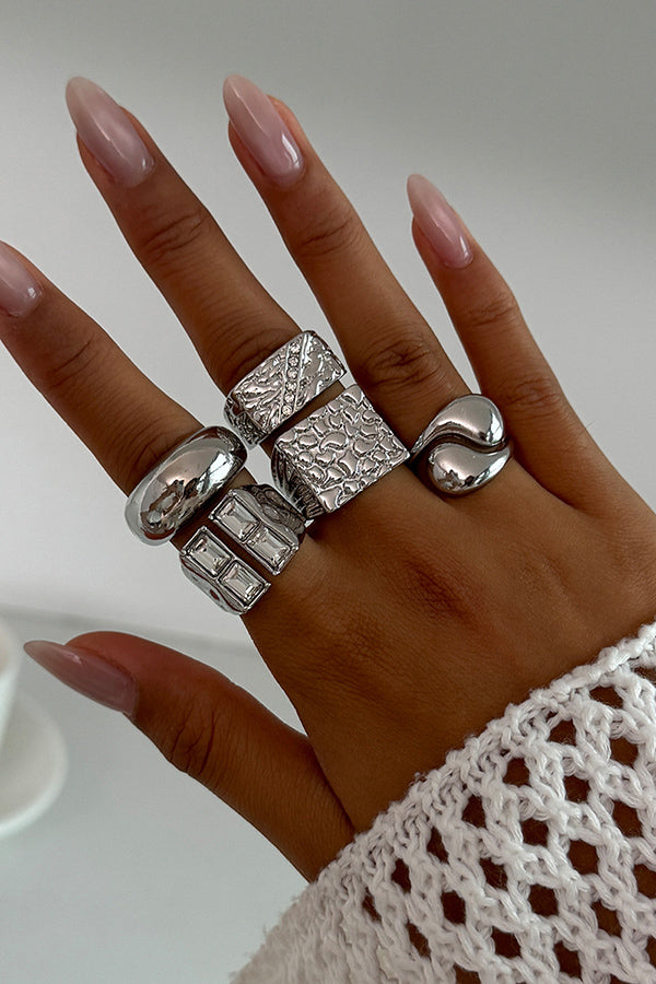 Fashionable Hollow Diamond Irregular Retro Ring