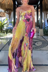 Vibrant and Bold Floral Print Sweetheart Neck Pleated Maxi Dress