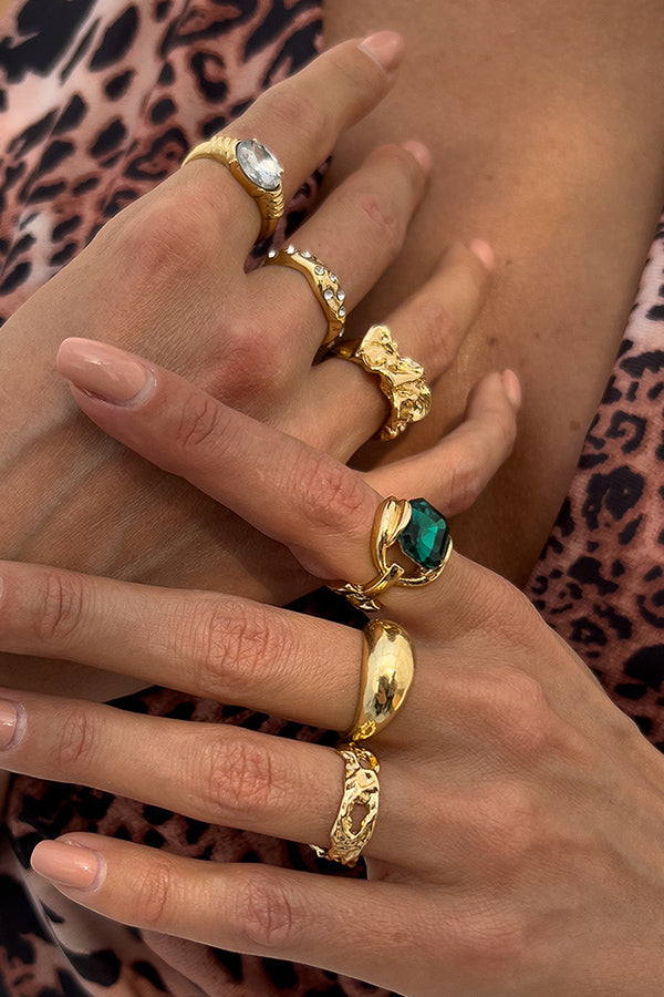 Fashionable Hollow Diamond Irregular Retro Ring