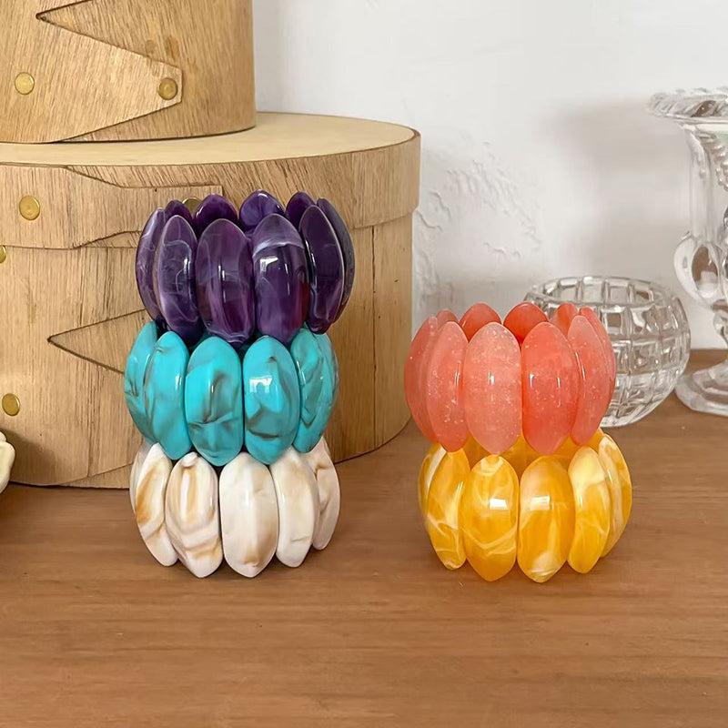 Fashionable Acrylic Oval Elastic Bracelet